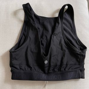 Lululemon Crop Tank/Bra - 8